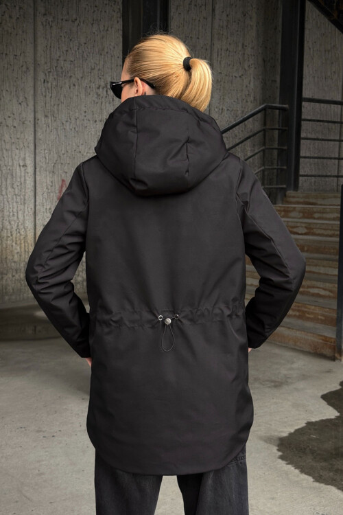 Siyah Çift Cepli Kapüşonlu Mont BCVL-254203