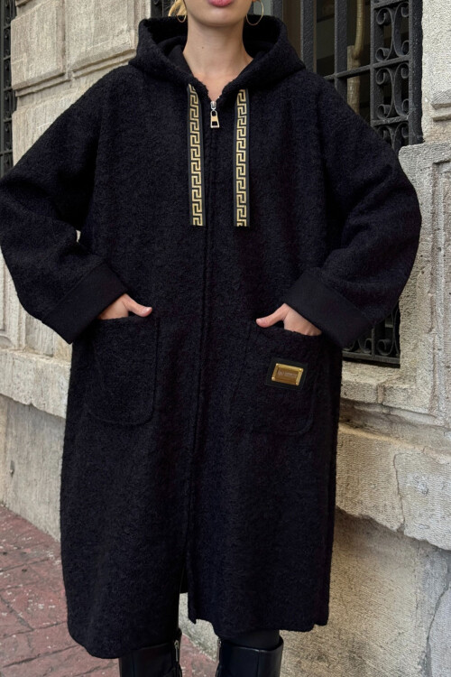 Siyah Çift Cepli Kapüşonlu Uzun Kışlık Buklet Ceket BCVL-25V221