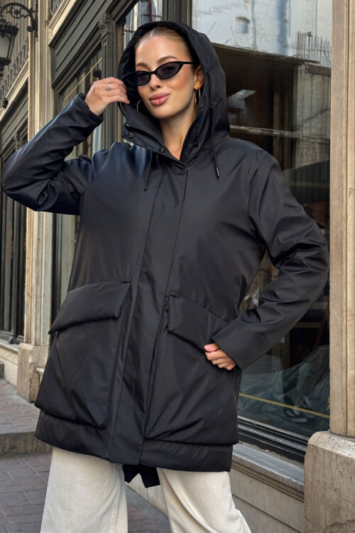 Siyah Geniş Cepli Kapüşonlu Uzun Mont BCVL-254205