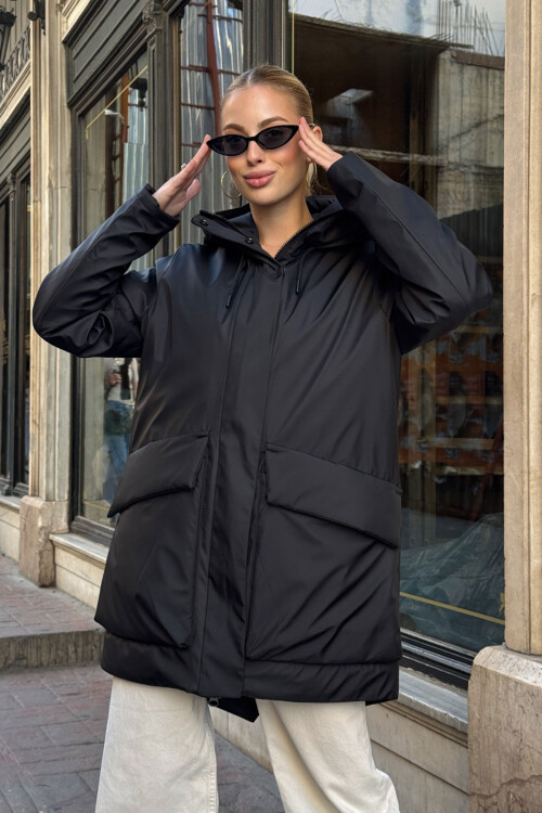 Siyah Geniş Cepli Kapüşonlu Uzun Mont BCVL-254205