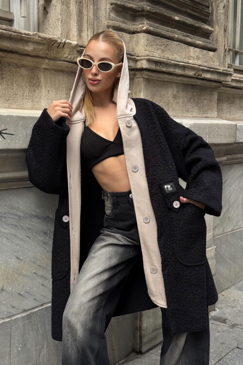 Siyah Kapüşonlu Bol Kesim Geniş Cepli Buklet Mont Ceket BCVL-25V603