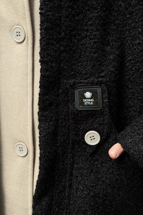 Siyah Kapüşonlu Bol Kesim Geniş Cepli Buklet Mont Ceket BCVL-25V603