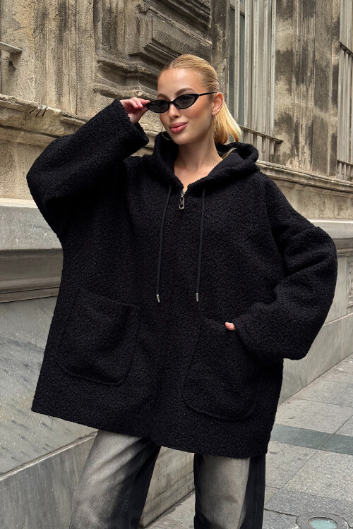 Siyah Kapüşonlu Çift Cepli Oversize Buklet Ceket Kaban BCVL-25V608