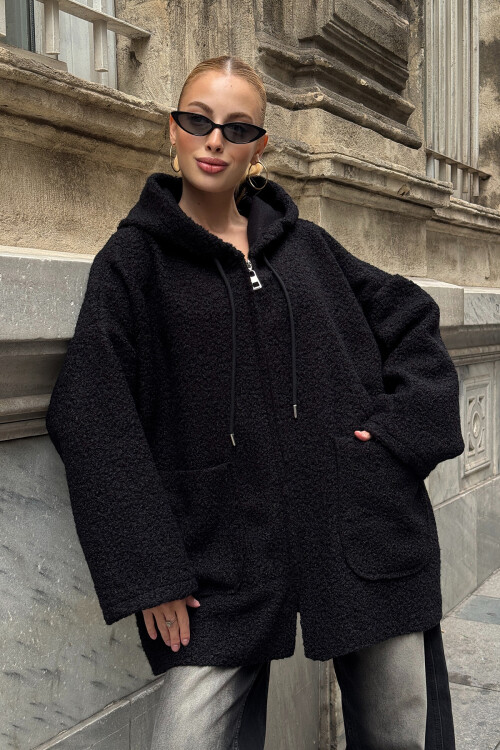 Siyah Kapüşonlu Çift Cepli Oversize Buklet Ceket Kaban BCVL-25V608