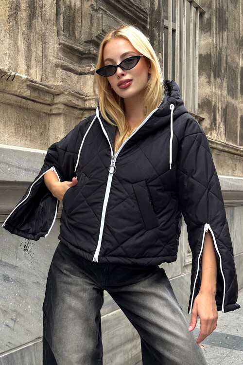 Siyah Kapüşonlu Desenli Şişme Mont BCVL-25N1001