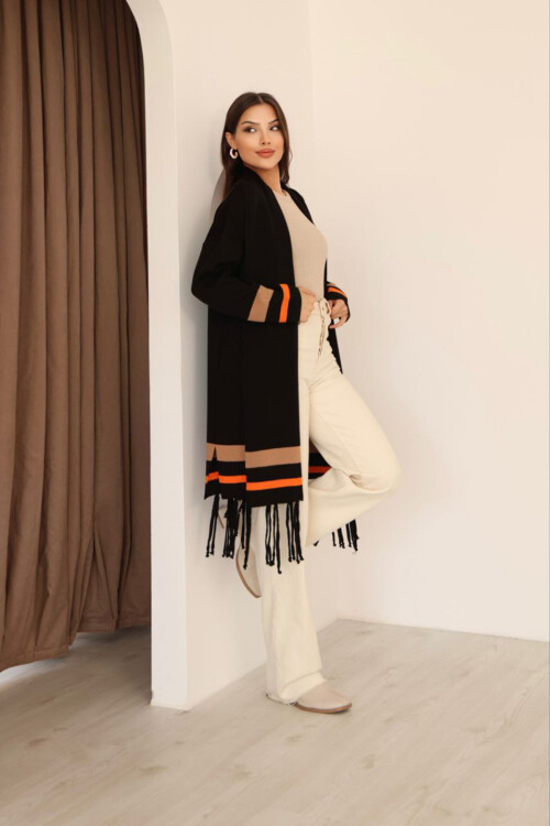 Siyah Püsküllü Renk Bloklu Uzun Triko Hırka BCES-253002