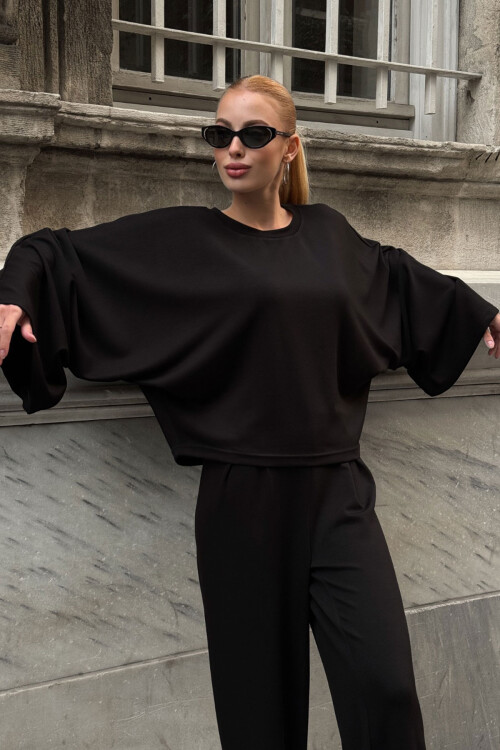 Siyah Rahat Kalıp Yarasa Kol Bluz Ve Salaş Pantolon Modal Kumaş Alt Üst Takım BCVL-25V232