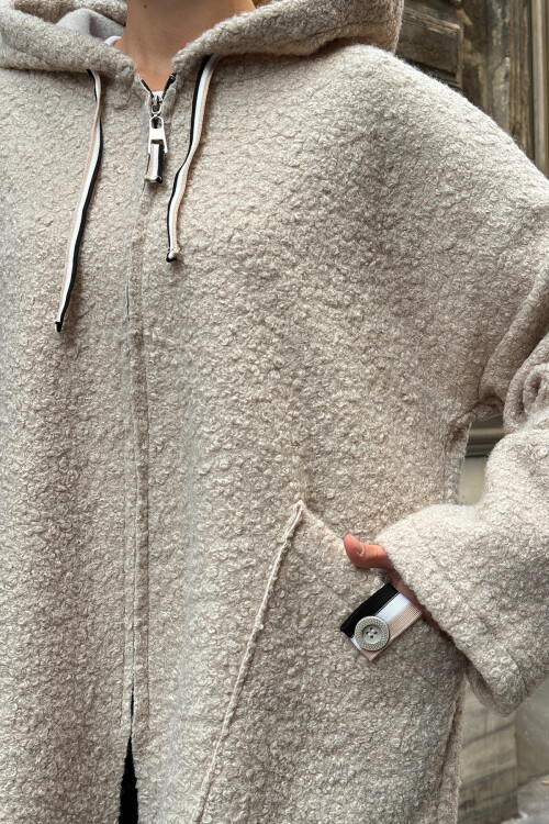 Taş Kapüşonlu Çift Cepli Oversize Buklet Ceket Mont BCVL-25V605