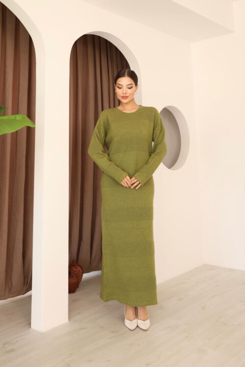 Zeytin Yeşili Uzun Kol Maxi Boy Triko Elbise BCES-253004