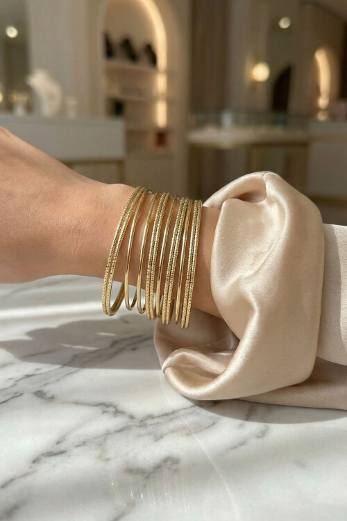 316L Çelik Kalın Kelepçe Bileklik Kadın Bilezik Ayarlanabilir Kelepçe BCYJ-251028