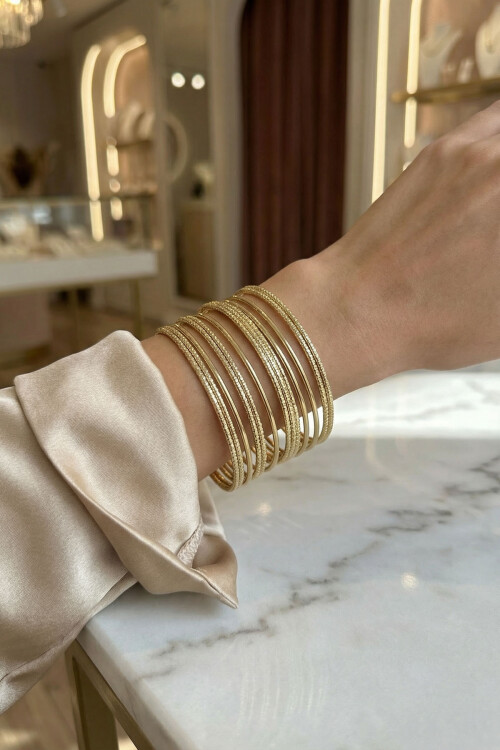 316L Çelik Kalın Kelepçe Bileklik Kadın Bilezik Ayarlanabilir Kelepçe BCYJ-251028