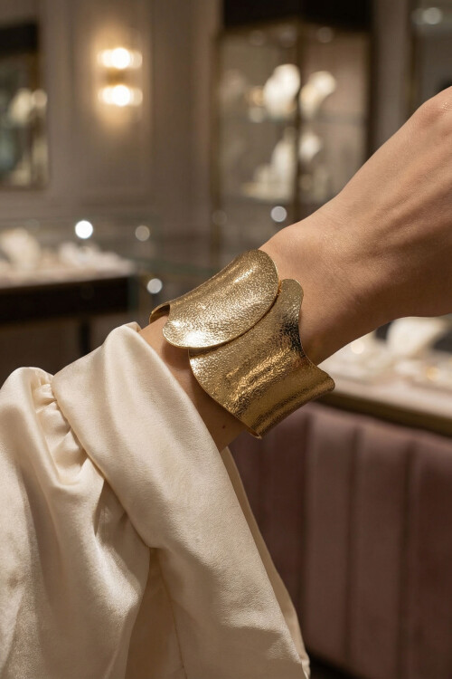 316L Çelik Kalın Kelepçe Bileklik Kadın Bilezik BCYJ-251031