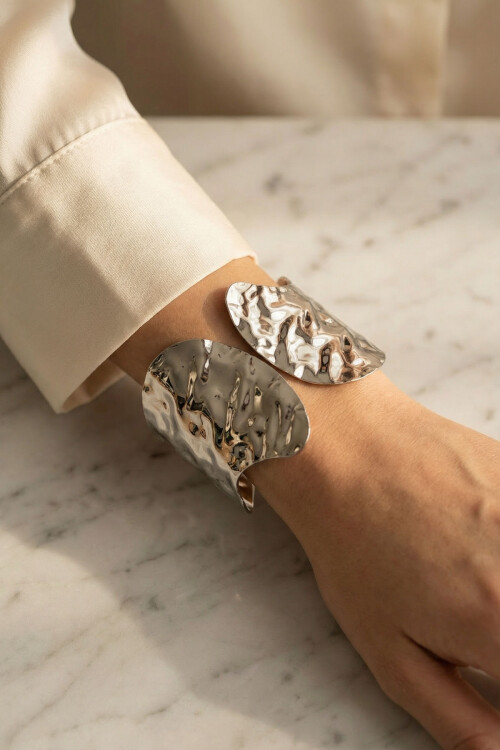 316L Çelik Kalın Kelepçe Bileklik Kadın Bilezik BCYJ-251031