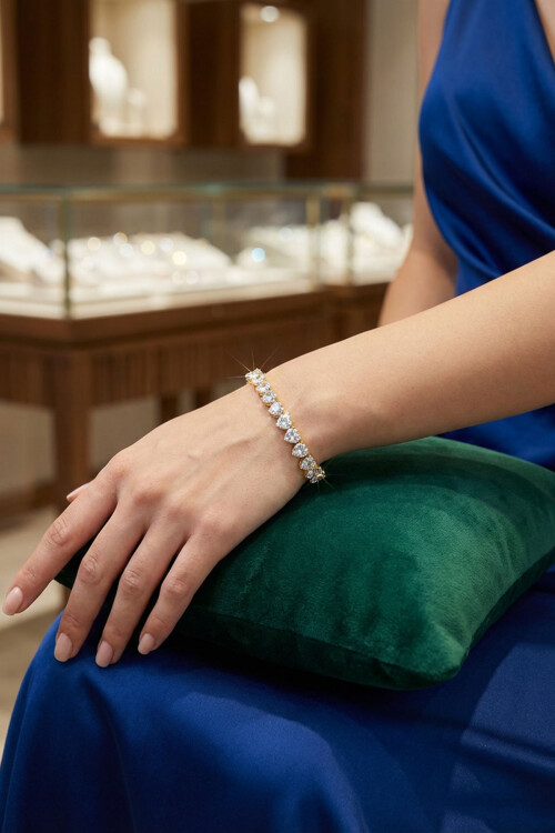 316L Çelik Zirkon Taşlı Kalp Desenli Ayarlanabilir Bileklik BCYJ-251057