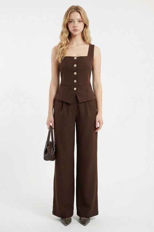 Acı Kahve Brit Detaylı Kare Yaka Crep Bluz Ve Pantolon Alt Üst Takım BCHN-2626844