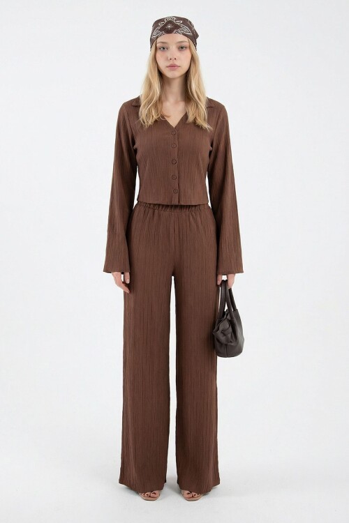 Acı Kahve Geniş Kol Düğme Detaylı Yakalı Bluz Ve Palazzo Pantolon Alt Üst Takım BCHN-2626136