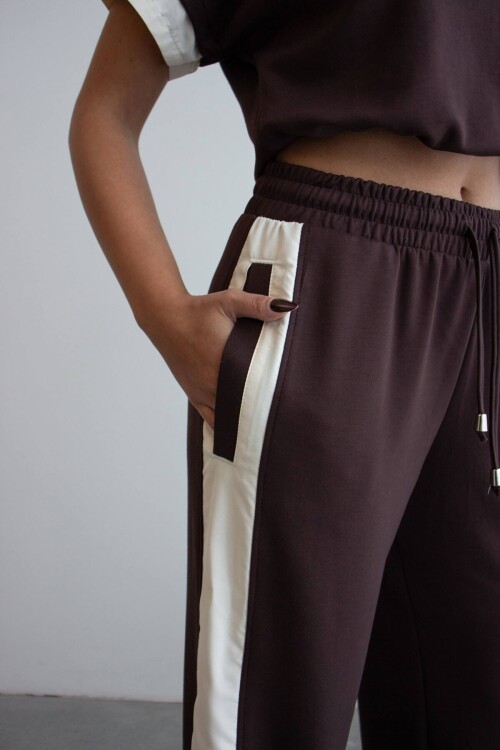 Acı Kahve Renk Bloklu Beli Lastikli Yumuşak Dokulu Kumaş Alt Üst Takım BCHN-2626133