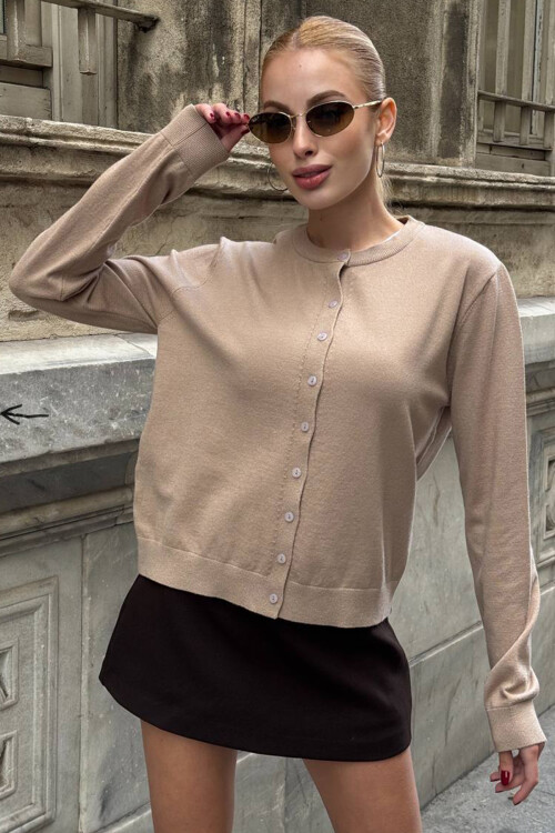 Bej Bisiklet Yaka Düğmeli Triko Hırka BCHZCK-251267