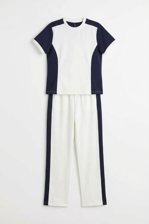 Beyaz Blok Detaylı Yumuşak Dokulu Modal Kumaş Alt Üst Takım BCHN-2626126