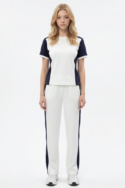 Beyaz Blok Detaylı Yumuşak Dokulu Modal Kumaş Alt Üst Takım BCHN-2626126