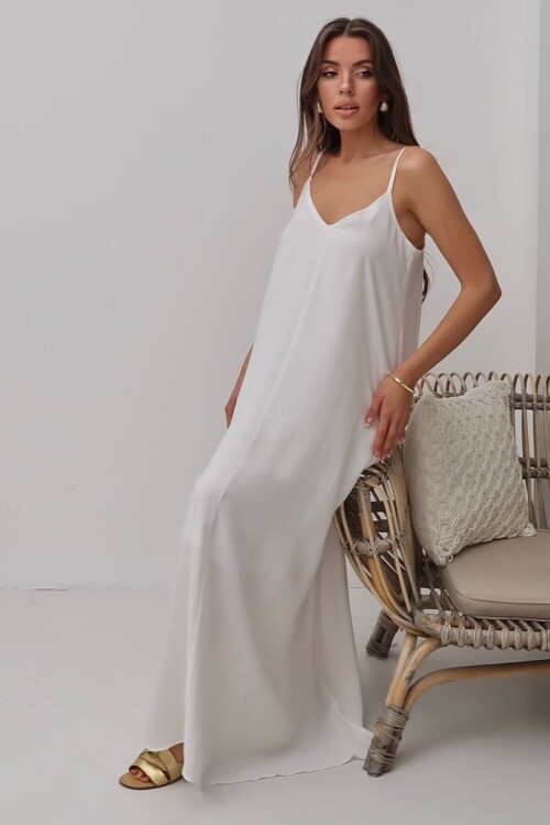 Beyaz V Yaka Askılı Uzun Astarlı Salaş Elbise BCRU-261300