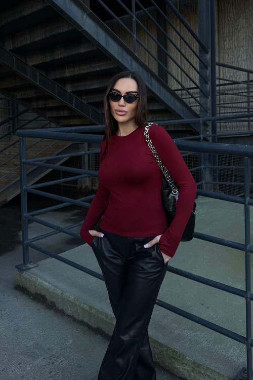 Bordo Bisiklet Yaka Parmak Detaylı Ultra Soft Kumaş Bluz BCDF-25B0001