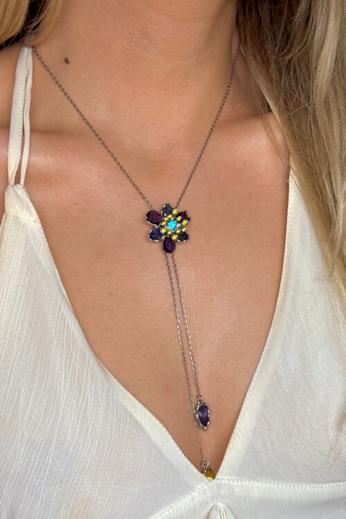 Çelik Idyllia Mor Kolye Çiçek Asansörlü Y Kolye BCYJ-251025