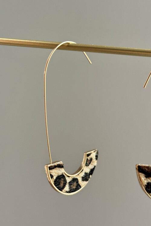 Çelik Leopar Desenli Süet Sallantılı Kadın Küpe BCYJ-251030