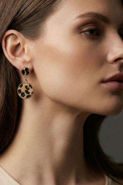 Çelik Minimal Leopar Desenli Sallantılı Lüx Kadın Küpe BCYJ-251035