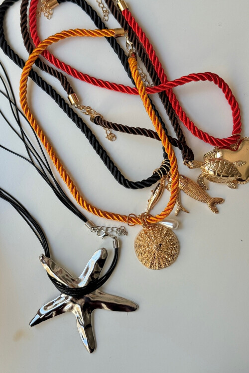 Çelik Uçlu Hasır İpli Kolye BCYJ-251049