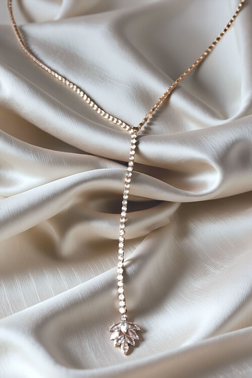 Çelik Zirkon Taşlı Su Yolu Y Kadın Kolye Gümüş Renk BCYJ-251019