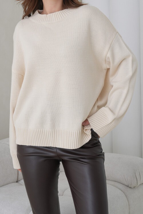 Ekru Bisiklet Yaka Oversize Triko Kazak BCHPK-251238