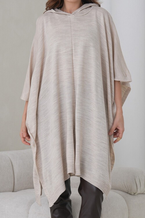 Ekru Kapüşonlu Yırtmaçlı Triko Panço BCHPK-251245