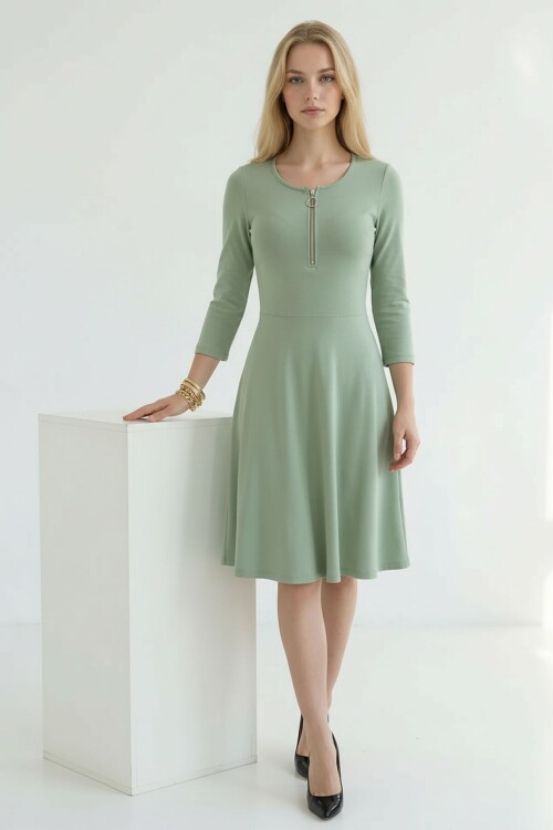 Fıstık Yeşili Göğüs Fermuar Detaylı Eteği Fırfırlı Modal Kumaş Elbise