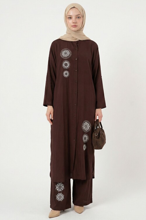 Koyu Kahve Nakışlı Viskon Kumaş Tesettür Alt Üst Takım 