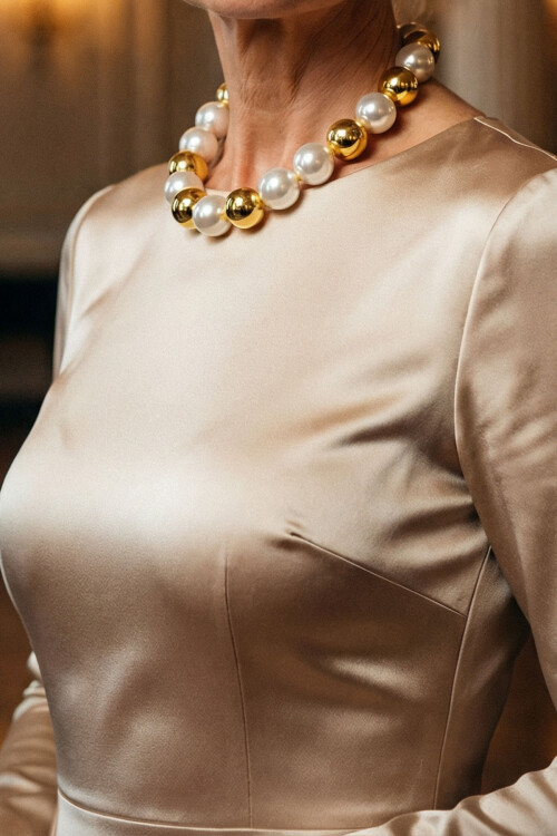 Kadın Modern Tasarım Zincir Parlak Asimetrik Boncuk Tam Tur Kadın Kolye BCYJ-251023