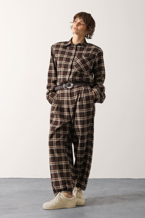 Kahve Siyah Ekoseli Pileli Kemerli Palazzo Pantolon BCRY-261284