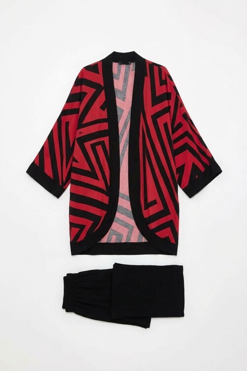 Kırmızı Baskılı Kimono Ve Pantolon Dokuma Viscon Alt Üst Takım