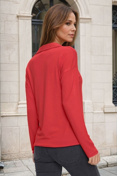 Kırmızı Polo Yaka Yumuşak Dokulu Bluz