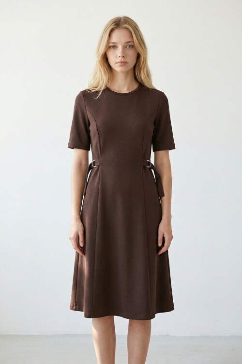 Koyu Kahve Tokalı Modal Kumaş Elbise