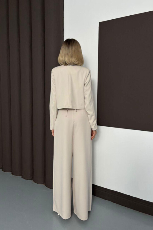 Krem Çift Düğmeli Ceket Ve Pileli Dokuma Pantolon Alt Üst Takım BCHN-254005