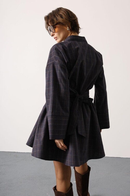 Lacivert Gömlek Yaka Geniş Manşetli Bağlama Detayli Mini Dokuma Elbise BCRY-261279