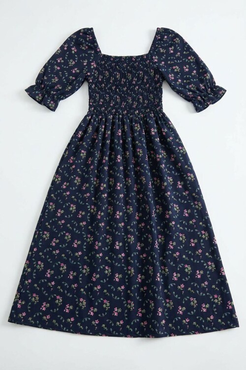 Lacivert Kare Yaka Beli Gipeli Çiçek Desenli Dokuma Yazlık Elbise