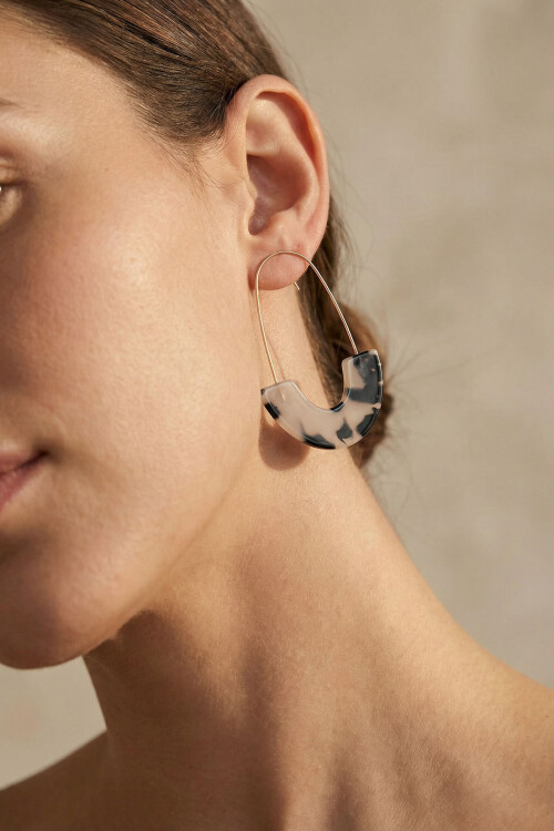 Leopar Desenli Akrilik Sallantılı Kadın Küpe BCYJ-251030