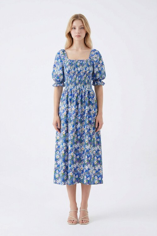 Mavi Kare Yaka Beli Gipeli Çiçek Desenli Dokuma Yazlık Elbise