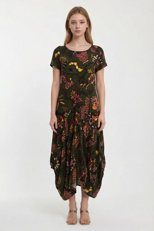 Haki Bisiklet Yaka Çift Cepli Yarım Kol Çiçek Desenli Rahat Kalıp Elbise