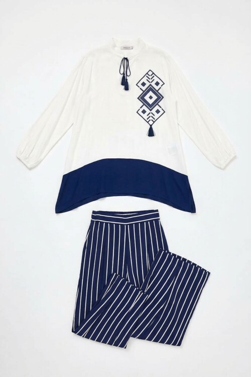 Lacivert Renk Bloklu Çizgili Pantolon Ve Uzun Tunik Alt Üst Takım