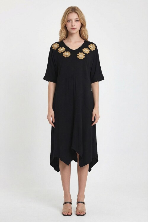 Siyah Nakış İşlemeli Örme Viscon Elbise
