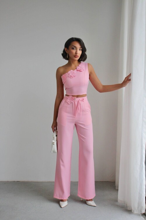 Pembe Aksesuar Detaylı Bluz Ve Pantolon Dokuma Alt Üst Takım BCHN-2526127