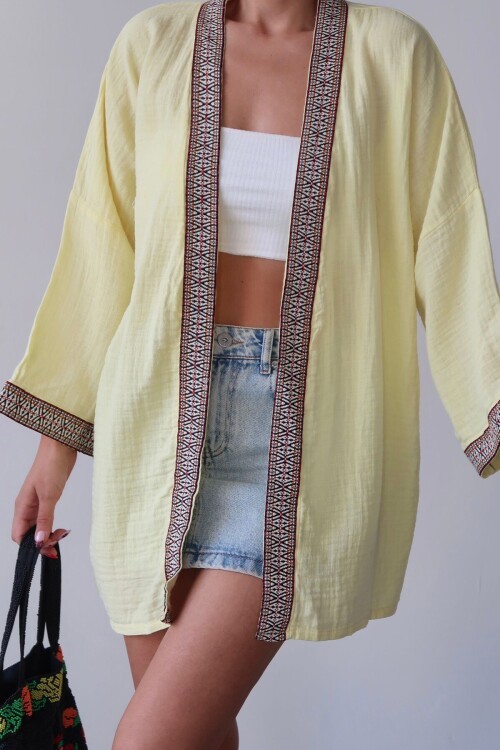 Sarı Nakış Detaylı Keten Kimono BCRU-261303